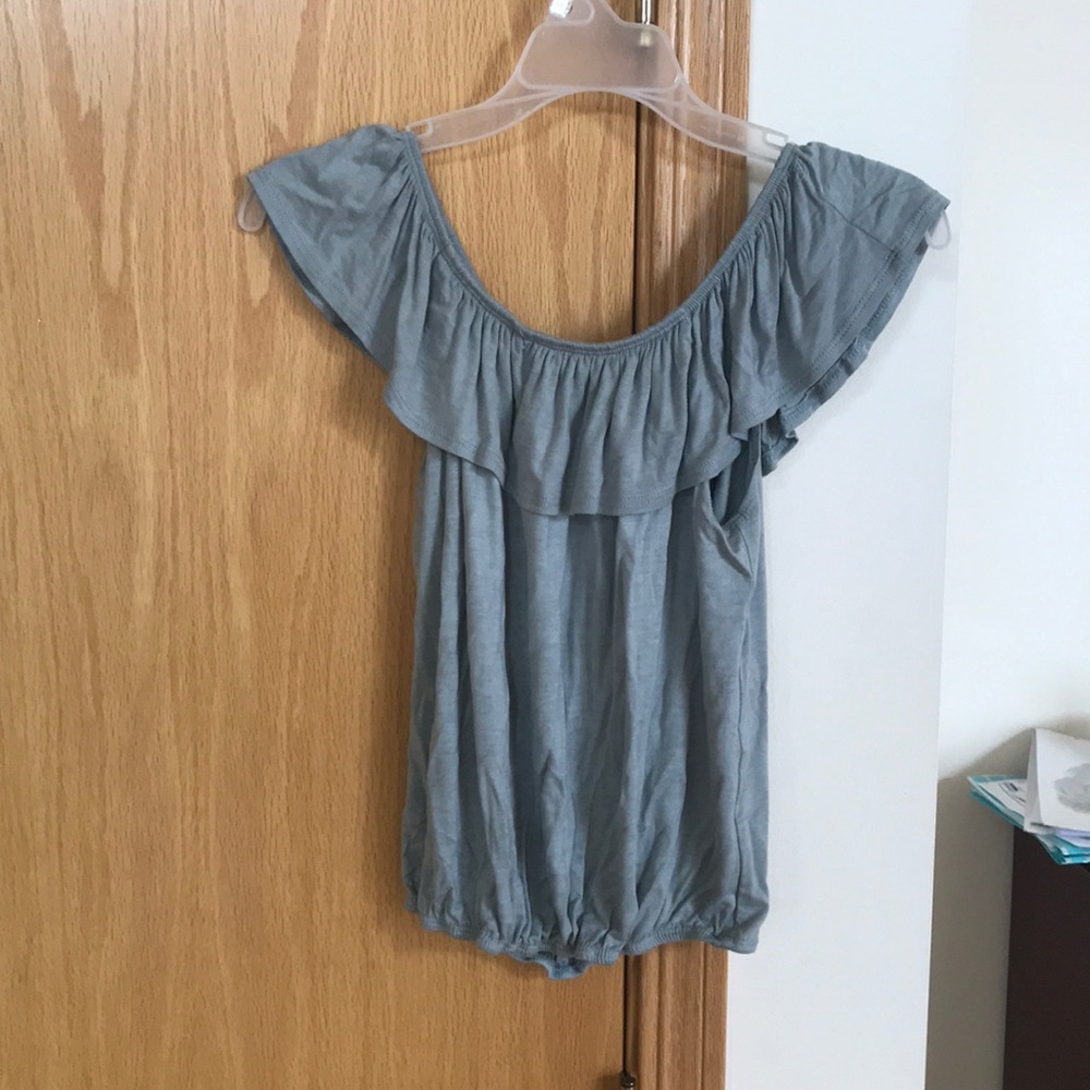 comfy and cute off the shoulder shirt